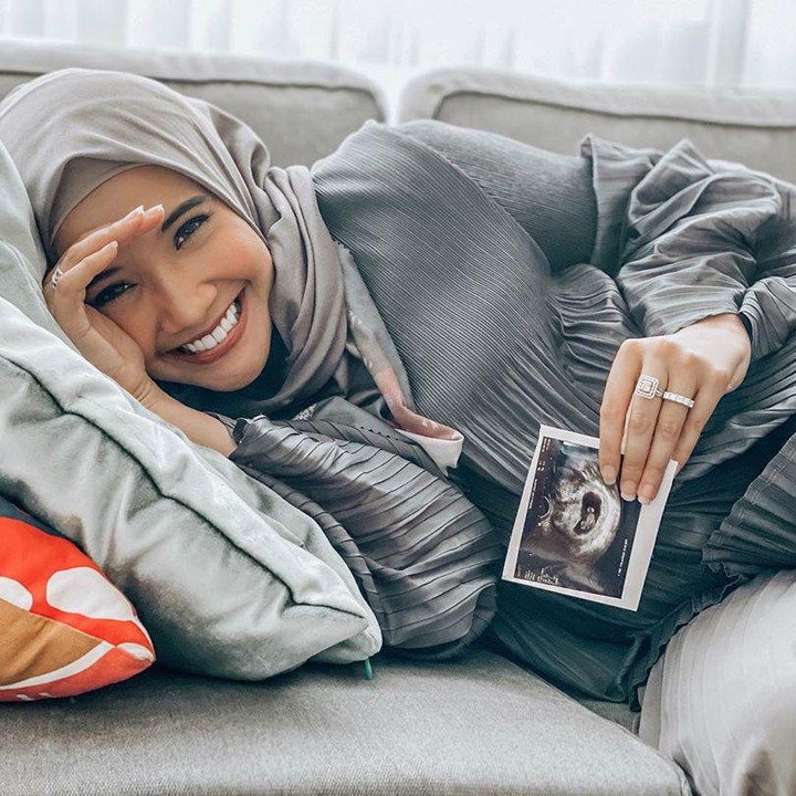 <p>Butuh perjuangan panjang untuk keduanya bisa mendapatkan momongan lho. (Foto: Instagram @zaskiasungkar15)</p>