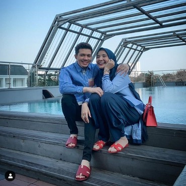 Irwansyah Nyanyi Lagu Bareng Mantan, Zaskia Sungkar Ngambek