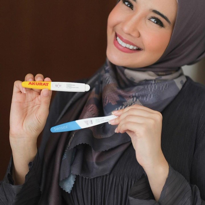 <p>Zaskia Sungkar baru saja mengumumkan kehamilan pertamanya setelah menikah 10 tahun dengan Irwansyah, Bunda. (Foto: Instagram @zaskiasungkar15)</p>