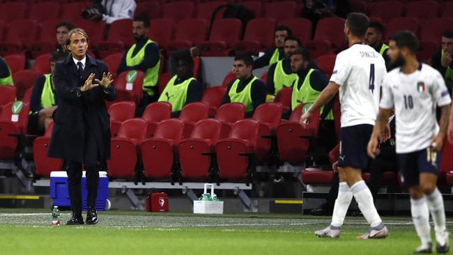 FOTO: Italia Perkasa di Hadapan Belanda