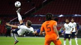 FOTO: Italia Perkasa di Hadapan Belanda Italia berhasil menaklukkan Belanda di UEFA Nations League. Simak foto-foto pilihan laga tersebut.