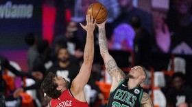 FOTO: Boston Celtics Bungkam Raptors di Gim Kelima