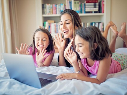 4 Langkah agar Bunda Tetap Bahagia Mengasuh Anak di Tengah Pandemi