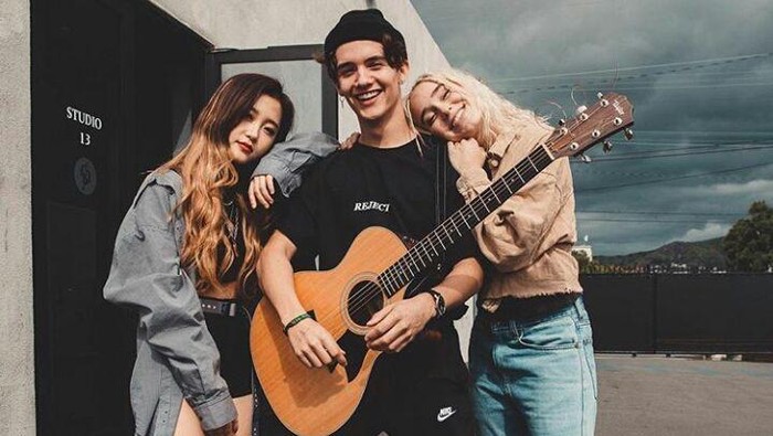 Pacar Punya Sahabat Lawan Jenis? Jangan Cemburu, Hadapi dengan Cara Ini!