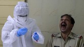 FOTO: Rekor Corona India Jadi Kedua Tertinggi Global India mencatat rekor infeksi virus corona dalam 24 jam terakhir sebanyak 90.802 kasus baru pada Senin (7/9), sehingga total menjadi 4.204.613 kasus.