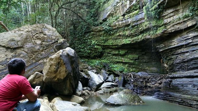 Pengelola objek wisata air terjun diharapkan menyediakan fasilitas keamanan yang mumpuni. Pengunjung juga diminta menaati peraturan.