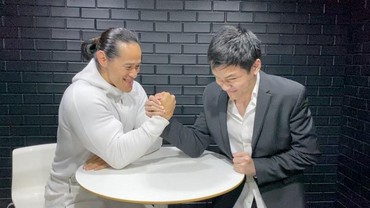 Azka Adu Panco dengan Ade Rai, Deddy Corbuzier & Kalina Kompak Lakukan Ini