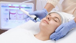 Wajah Glowing dan Bebas Bakteri dengan Teknologi Facial Teranyar