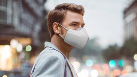 LG Buat Masker Canggih Pakai Filter dan Ultraviolet