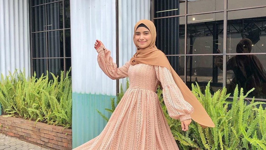 Nadya Mustika
