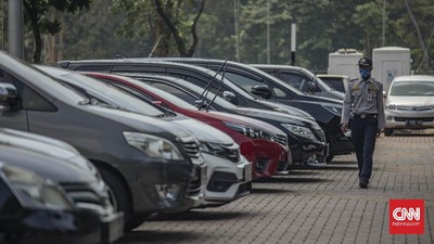 Suhu Panas Jakarta, Hindari Tinggalkan Barang-barang Berikut di Mobil