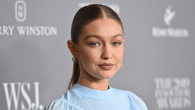 Gigi Hadid Dukung Model Hijab yang Pilih Pensiun