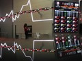 Minim Sentimen, IHSG Diproyeksi Melemah Hari Ini