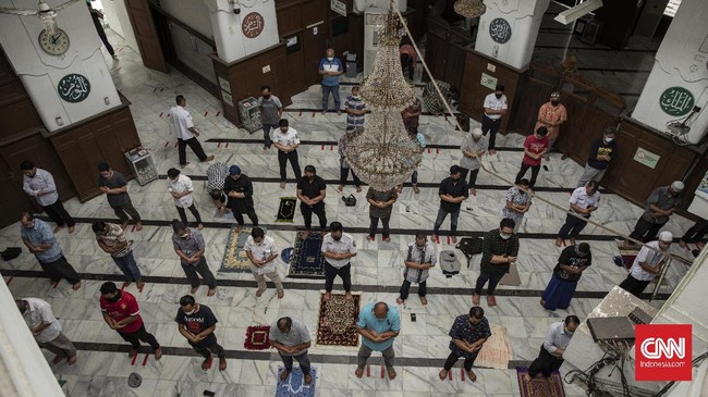 Merujuk pada rencana Jakarta PSBB total lagi, Sekjen MUI meminta umat Islam mengikutinya serta pula berpijak pada Fatwa MUI Nomor 14 tahun 2020.
