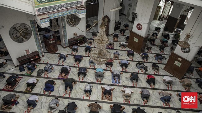 Satgas masih membahas teknis pedoman ibadah bulan Ramadan selama pandemi yang akan disesuaikan dengan kondisi terbaru sebaran covid-19.