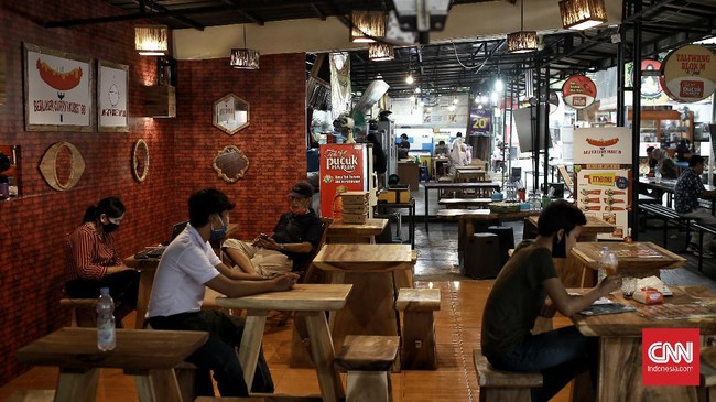 PHRI menyebut lebih dari 400 restoran akan gulung tikar atau tutup permanen apabila PPKM Darurat diperpanjang.