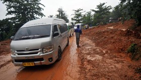 Jalur Alternatif Garut-Tasikmalaya Longsor, Polisi Buka Tutup Jalan