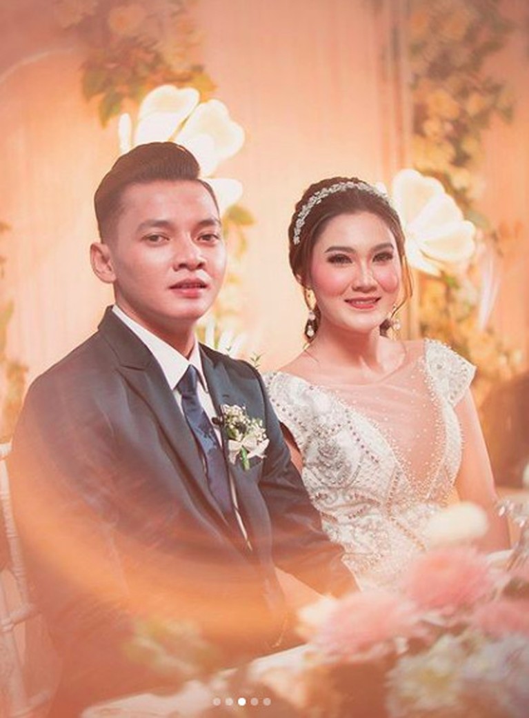 Nella Kharisma dan Dory Harsa Nella Kharisma dan Dory Harsa sudah menikah
