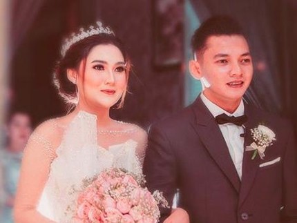 Netizen Sebut Dory Harsa Murtad Usai Nikahi Nella Kharisma, Fansnya Ngamuk