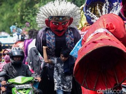 Babinsa Tendang Pengamen Ondel-ondel Pencuri HP, Ini Kata Kodam Jaya