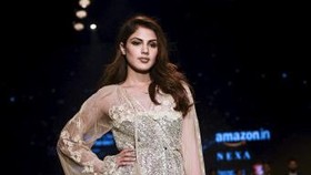 Aktris Bollywood Ditahan terkait Kematian Mantan Kekasih