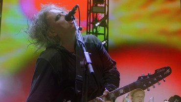 img-title Robert Smith Sebut 'Noise' Tidak akan Jadi Album Baru The Cure