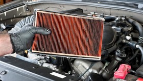 Kapan Waktu Tepat Ganti Filter Udara Mesin Mobil?