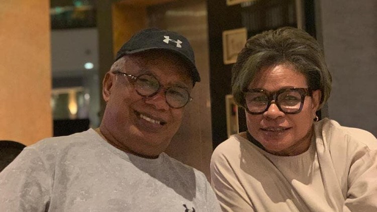 Yopie Latul dan istrinya