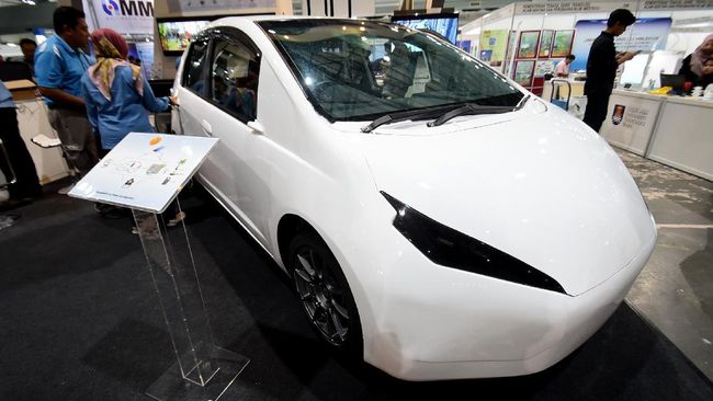 Start up Malaysia, EV Innovations, merancang mobil listrik mirip Honda Jazz yang dinamakan MyKar.