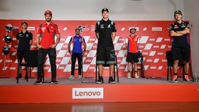 Martin Positif Corona, Rossi Takut Jelang MotoGP San Marino