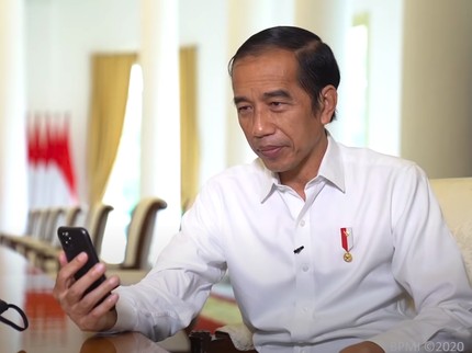 Guru di Padang Curhat ke Jokowi: Nangis karena Siswa Tak Punya Kuota Internet