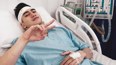 img-title Verrell Bramasta Diperban dan Pakai Oksigen di RS, Kenapa?