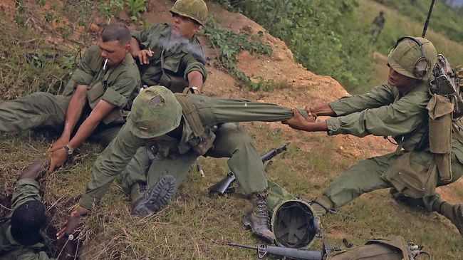 Berikut 7 film perang Vietnam, beberapa di antaranya ada yang brutal namun dikemas secara apik dan sinematografi yang realistis.