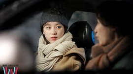 Sinopsis W: Two Worlds Apart Ep.1-5 Tayang di Trans TV