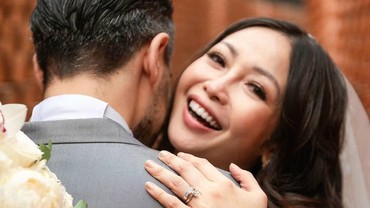 img-title Hal Ini yang Bikin Chef Marinka Mau Dinikahi Peter Lufting