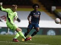 Meme Lucu Pesona Willian di Laga Debut Arsenal