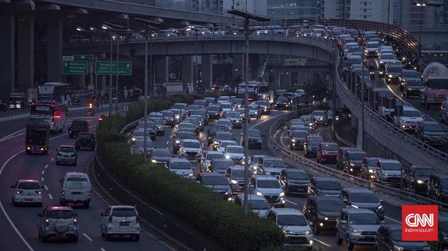 Protokol kesehatan tetap harus dipatuhi ketika berkendara pribadi atau menggunakan transportasi umum sekalipun dalam kondisi terjebak macet.