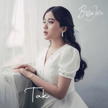 Lirik Lagu Tak Bisa - Brisia Jodie