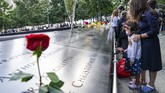 FOTO: Kala New York Mengenang Korban Tragedi 9/11 Pekan ini, warga kota New York mengenang tragedi 9/11 yang merenggut nyawa ribuan orang.
