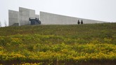 FOTO: Kala New York Mengenang Korban Tragedi 9/11 Pekan ini, warga kota New York mengenang tragedi 9/11 yang merenggut nyawa ribuan orang.
