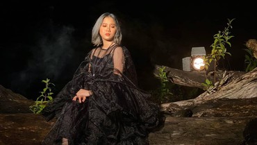 img-title Alami Kecelakaan, Penyanyi Malaysia Sandra Dianne Meninggal Dunia
