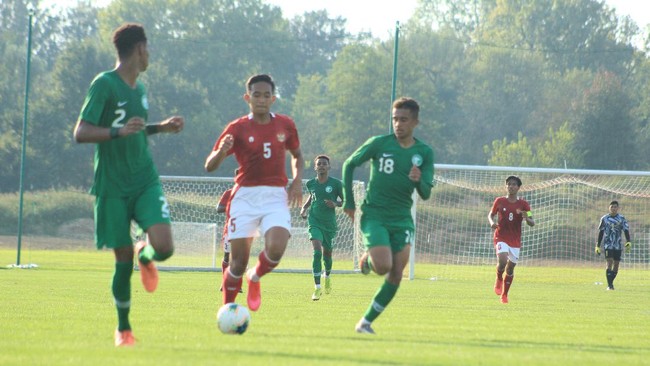 Rahmad Darmawan memuji keberanian Shin Tae Yong yang memilih lawan berat untuk Timnas Indonesia U-19 saat fase membangun kondisi fisik pemain.