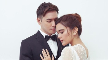 img-title Heboh Isu Agama Pernikahan Audi Marissa hingga Acara Pembuahan Massal