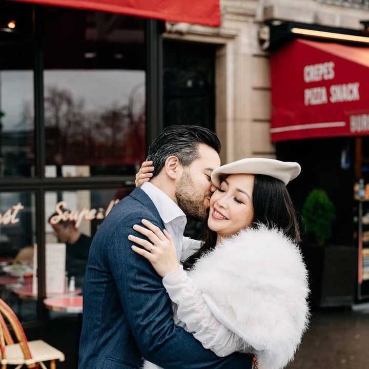 <p>Sebelm meresmikan hubungan mereka, Chef Marinka dan Peter melakukan sesi foto prewedding di Belanda dan Paris. Romantis banget! (Foto: Instagram @rinrinmarinka)</p>