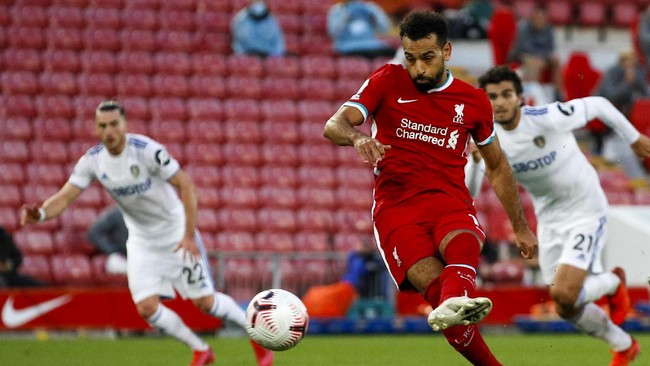 Ucapan selamat natal yang diungkap Mohamed Salah melalui media sosial menjadi polemik. Sebagian netizen mendukung Salah, namun tidak sedikit yang mengkritik.