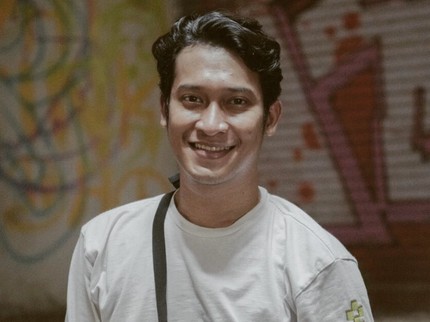 Sempat Drop Parah, Aktor Ade Firman Hakim Meninggal Diduga karena COVID