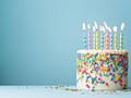 Manfaat Tiup Lilin dan Potong Kue untuk Perkembangan Anak