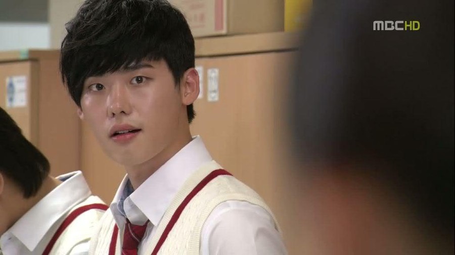 Lee Jong Suk