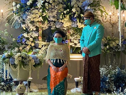 8 Potret Sakral Mitoni 7 Bulanan Istri Danny Rukmana, Putra Tutut Soeharto