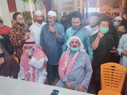 Syekh Ali Jaber Minta Umat Tidak Terprovokasi dan Jaga Ketenangan